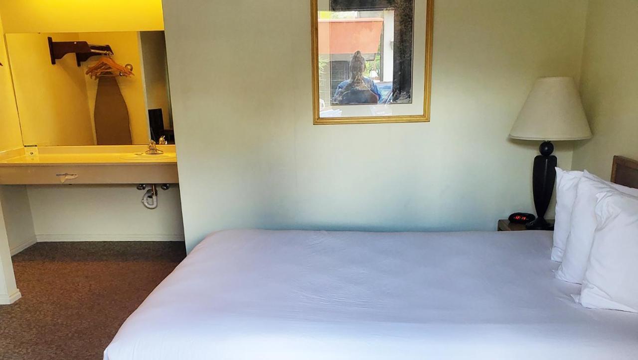 Magnuson Hotel אלי מראה חיצוני תמונה